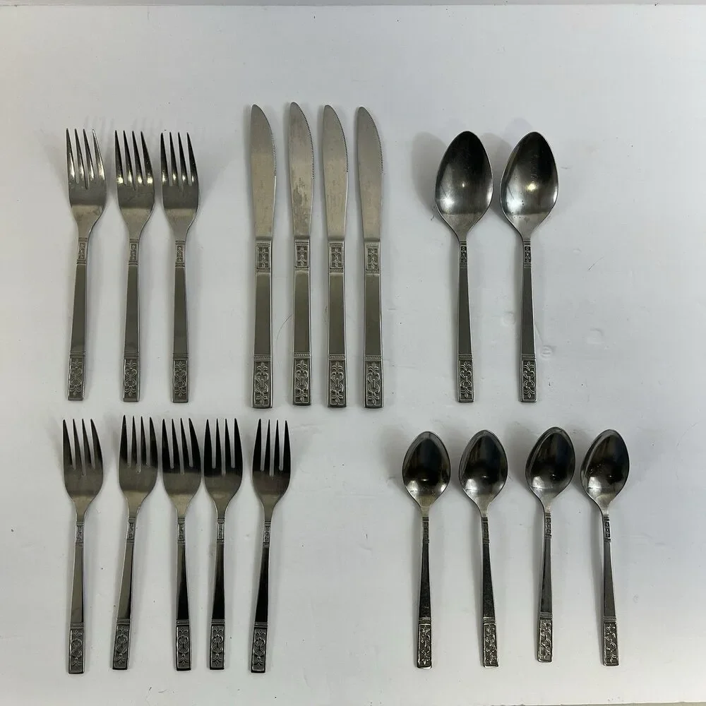 Customcraft CUS3 Fleur De Lis Stainless Flatware Set Lot 18 Forks Spoons Knives
